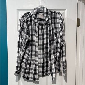 Women’s Black and White Plaid Shirt